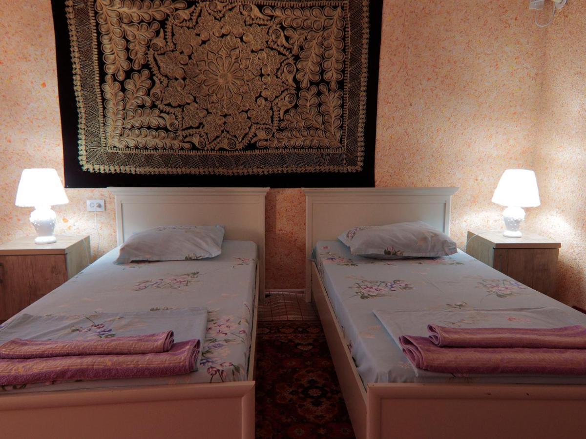 Lion Guest House Бухара Екстер'єр фото